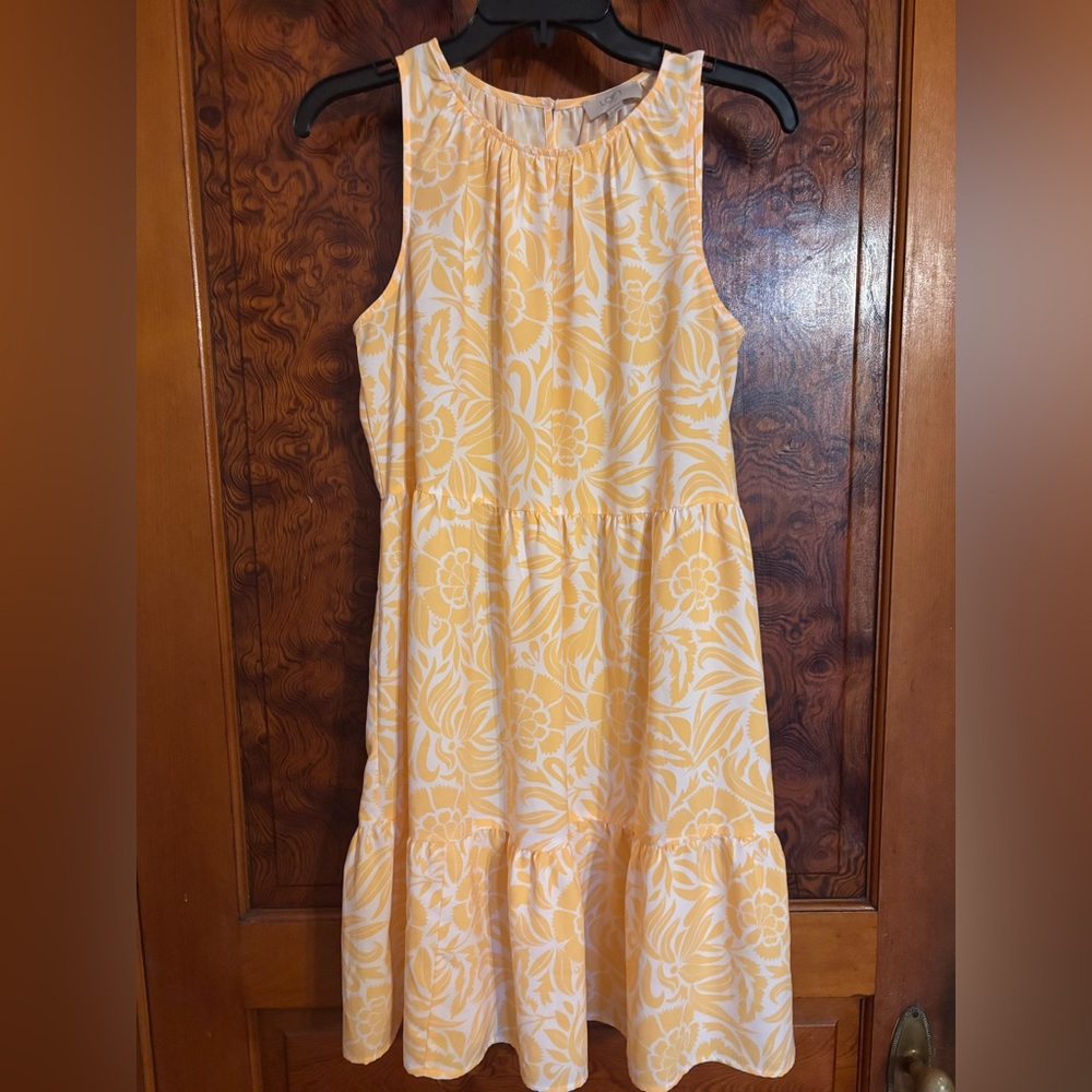 Yellow Floral Sleeveless Dress, Loft Outlet. Size Medium.